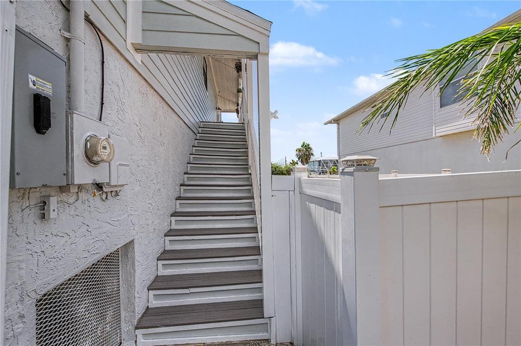 13337 SUSAN DRIVE photo 7