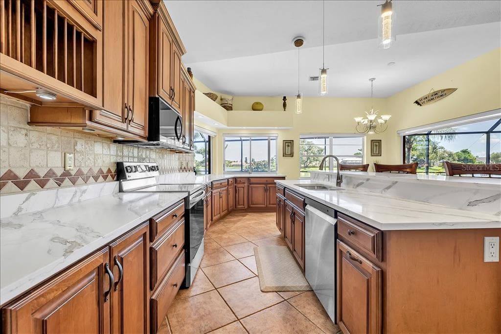 373 EDEN DRIVE photo 16
