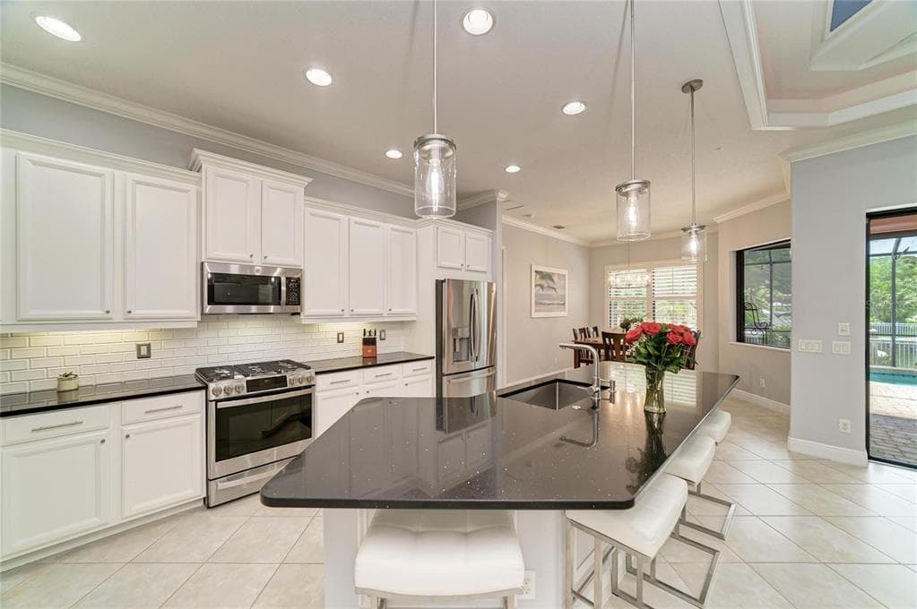 545 MAST DRIVE photo 23