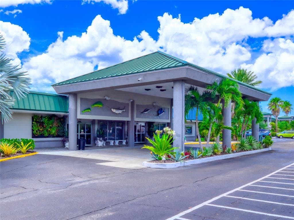 7150 N TAMIAMI TRAIL N409 photo 1