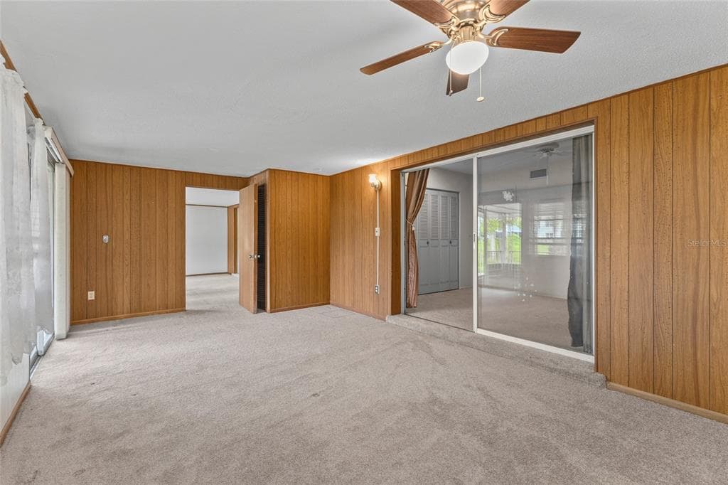 5702 ESPANOLA AVENUE photo 17