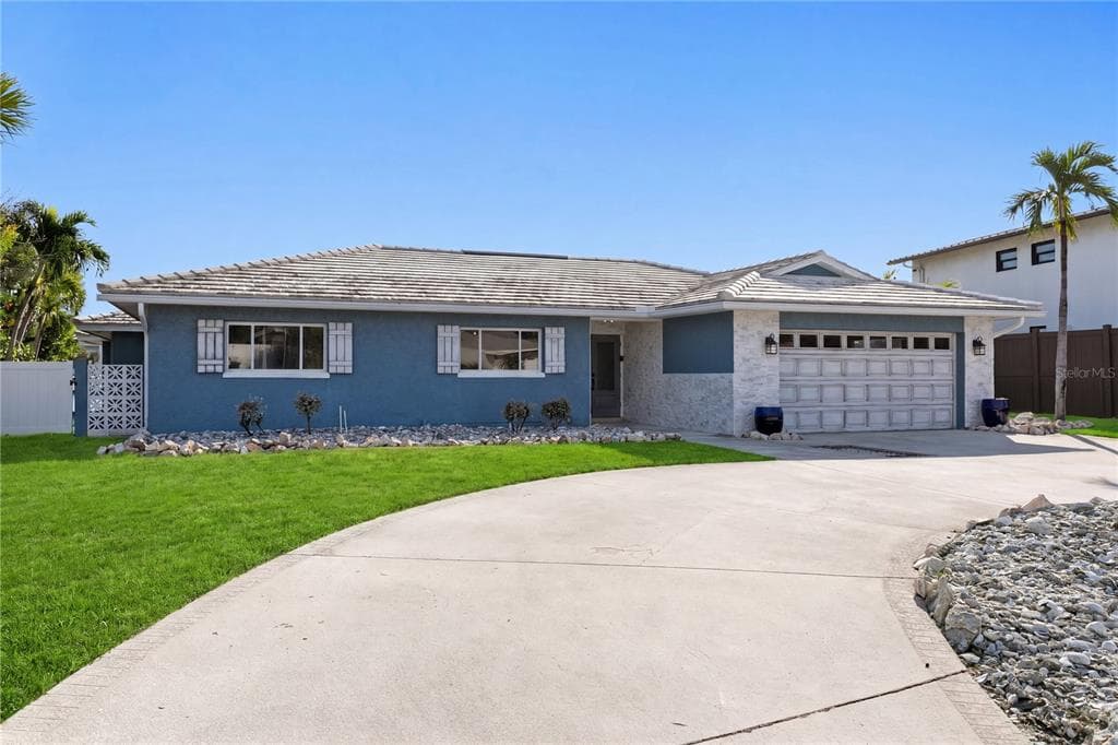 10038 S YACHT CLUB DRIVE photo 2