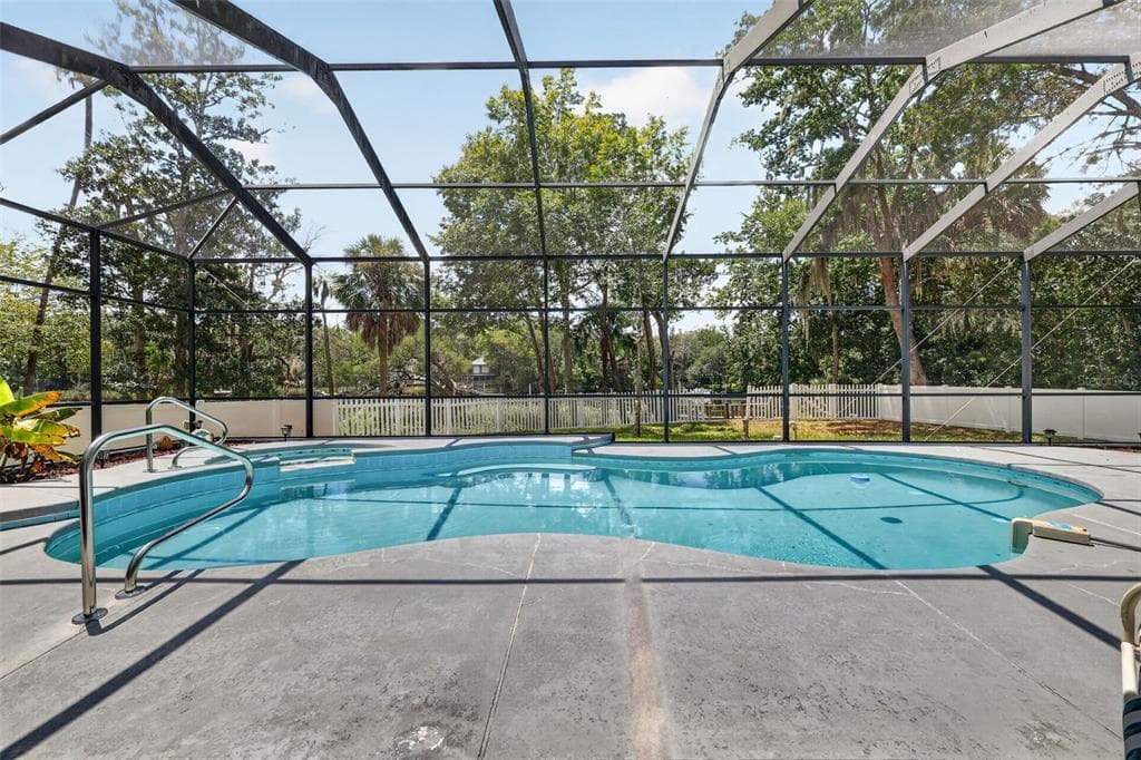720 NORTHWEST SNUG HARBOR ROAD photo 23