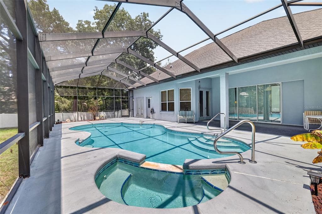 720 NORTHWEST SNUG HARBOR ROAD photo 3