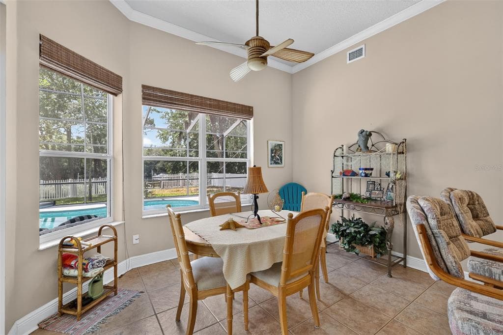 720 NORTHWEST SNUG HARBOR ROAD photo 10
