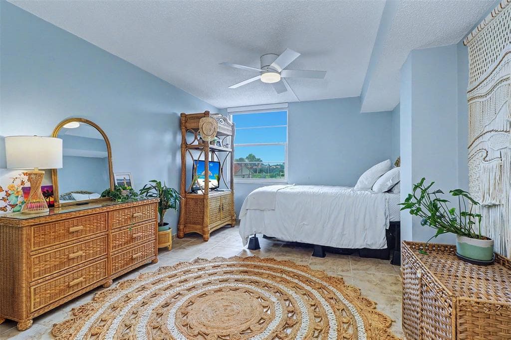 6145 SUN BOULEVARD 306 photo 22