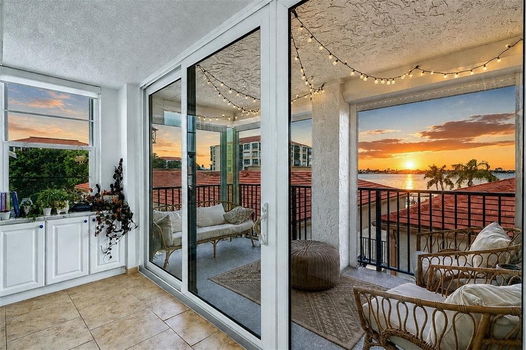 6145 SUN BOULEVARD 306 photo 4