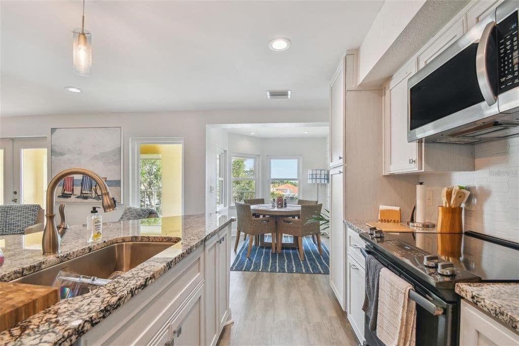1125 PINELLAS BAYWAY S 302 photo 16