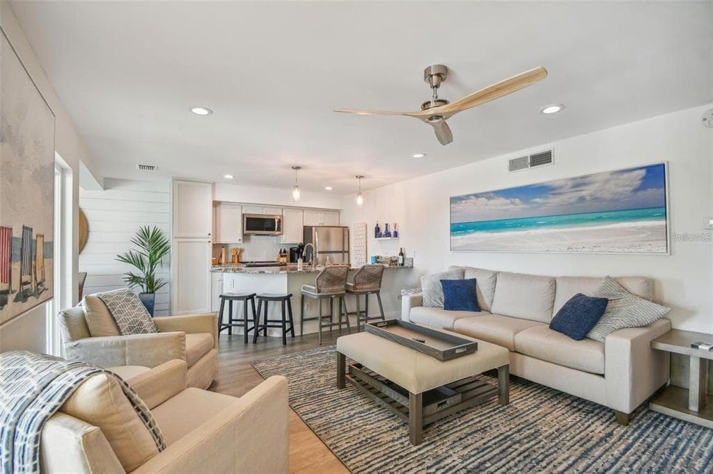 1125 PINELLAS BAYWAY S 302 photo 9