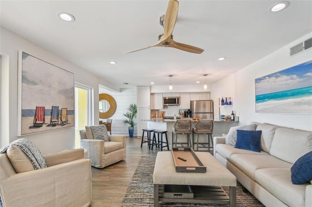 1125 PINELLAS BAYWAY S 302 photo 10