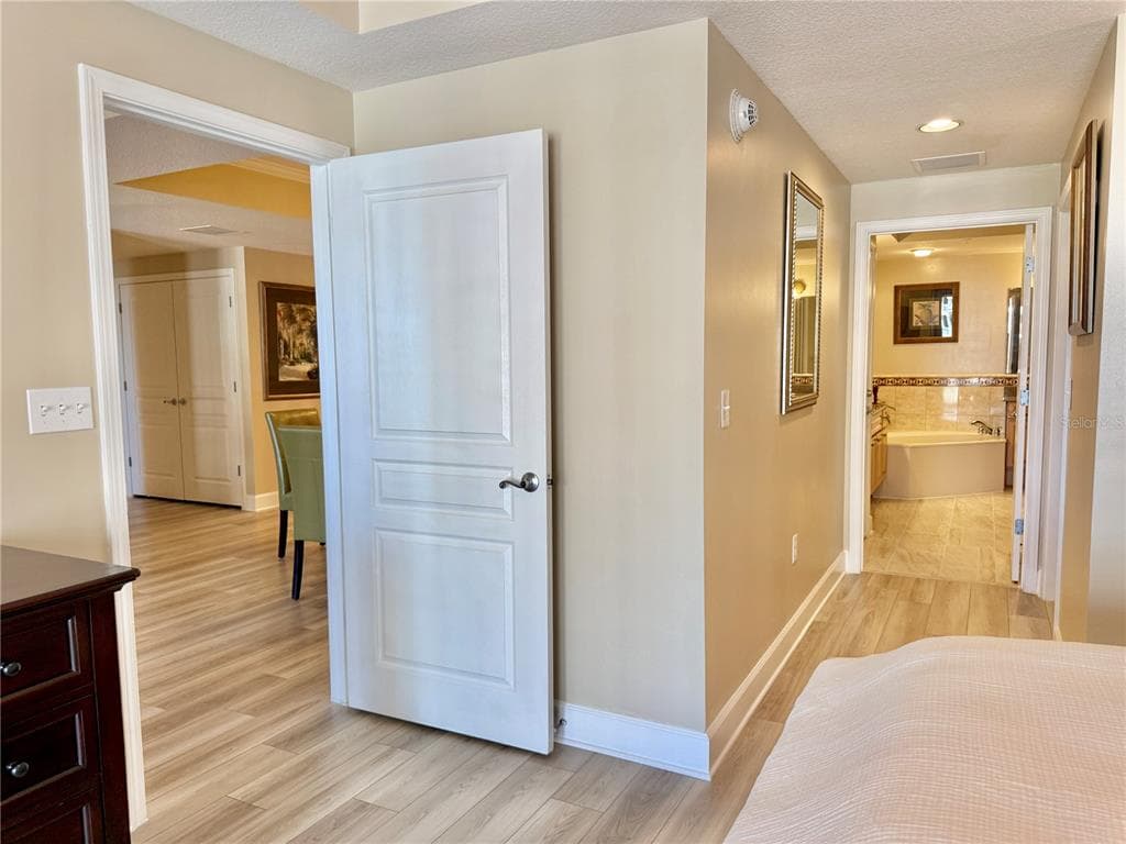 200 OCEAN CREST DRIVE 408 photo 17