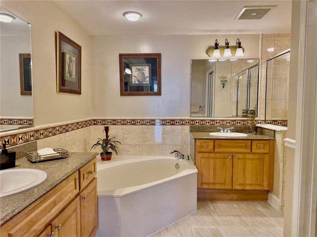 200 OCEAN CREST DRIVE 408 photo 24