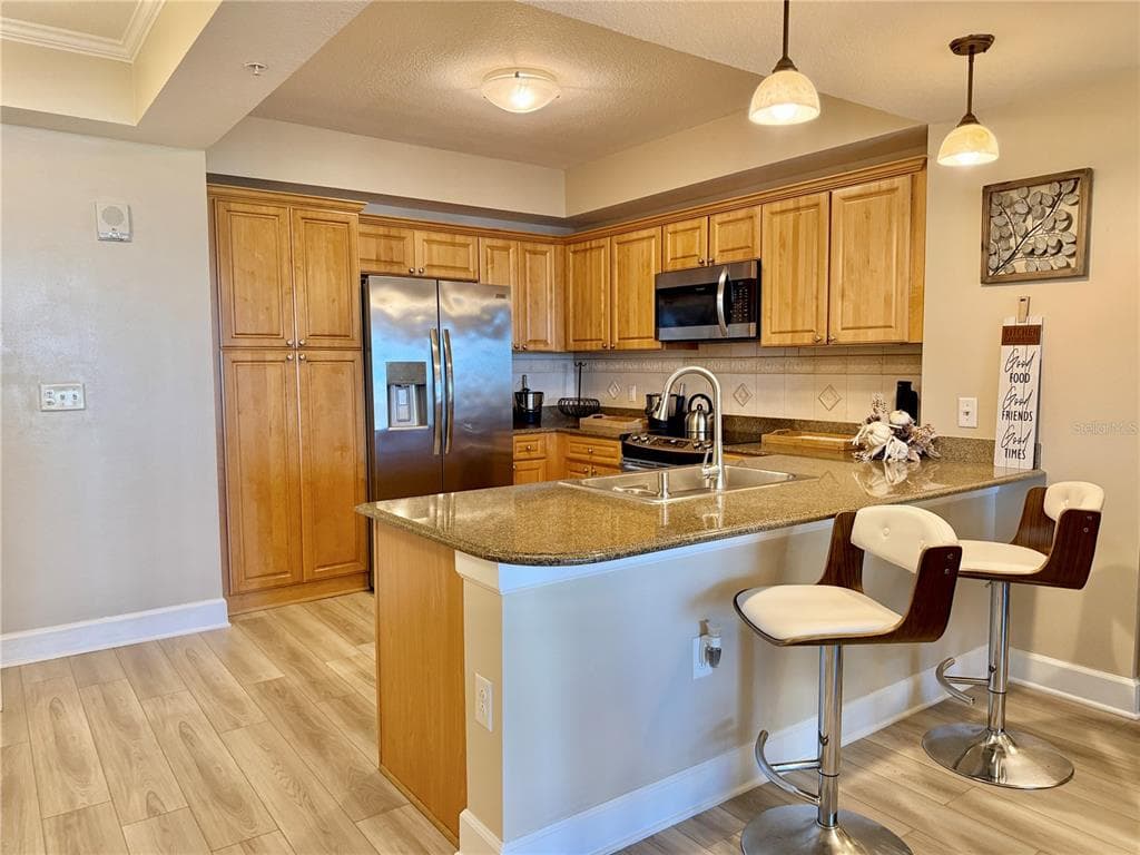 200 OCEAN CREST DRIVE 408 photo 10