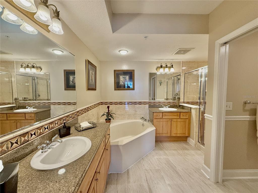 200 OCEAN CREST DRIVE 408 photo 25