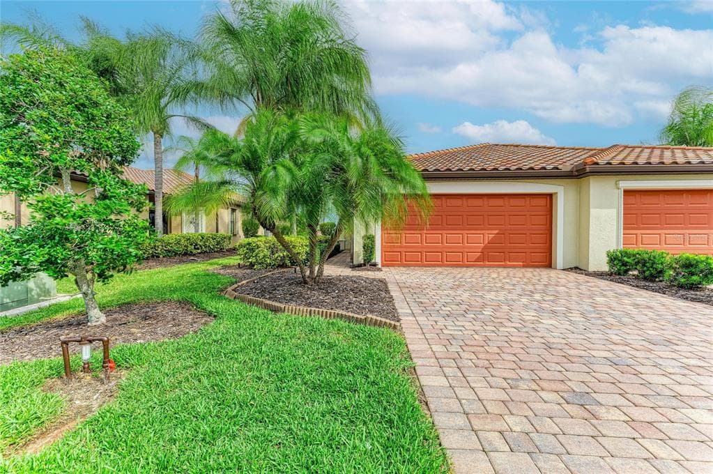 6623 CANDLESTICK DRIVE photo 1