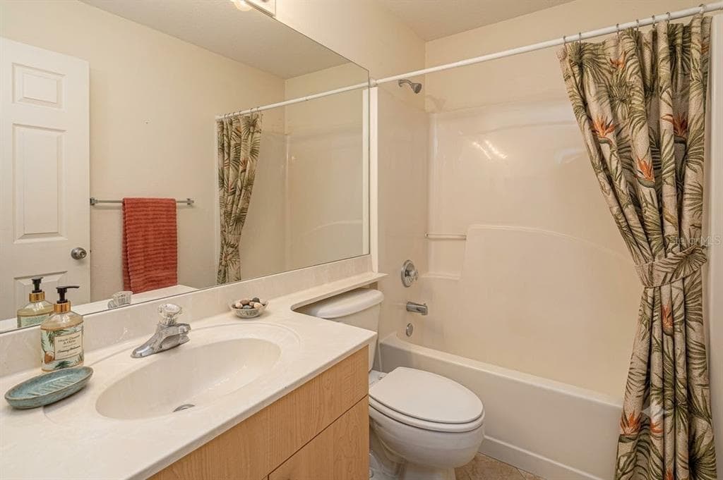 57 HUARTE WAY photo 8