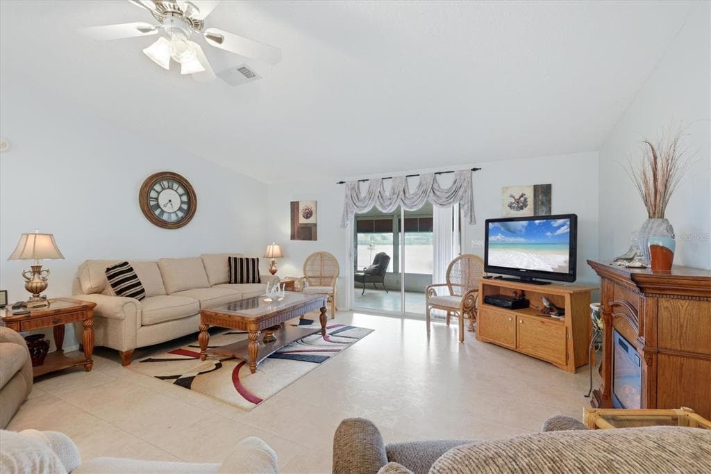 8479 GULL DRIVE photo 2
