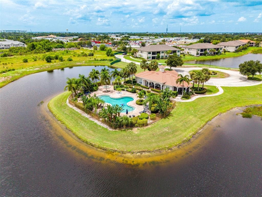 23819 COLLINA WAY 203 photo 3