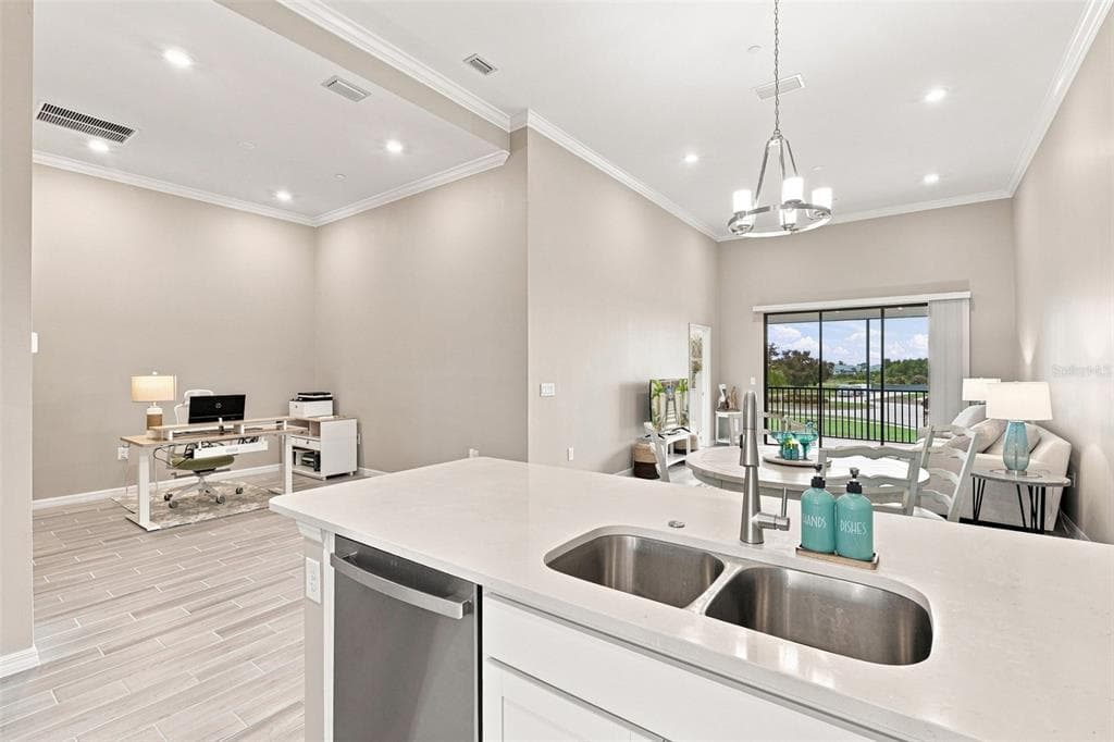 23819 COLLINA WAY 203 photo 20
