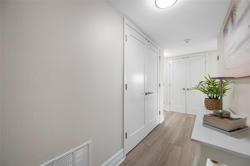 1621 GULF BOULEVARD 501 photo 13