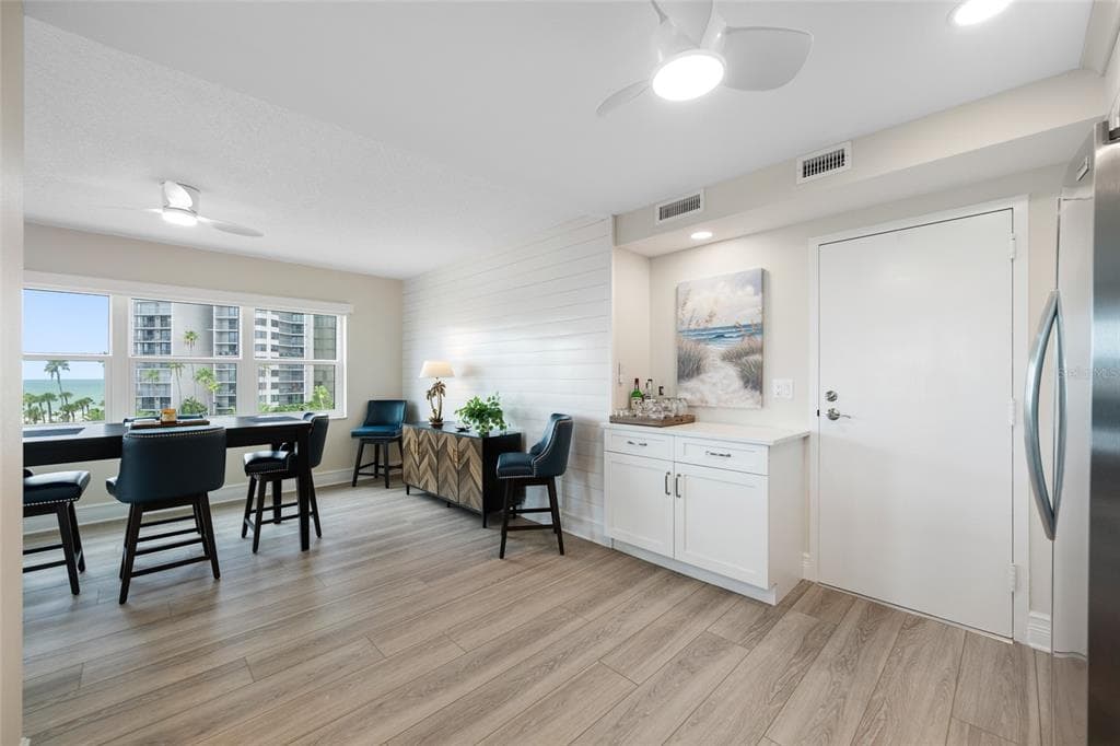 1621 GULF BOULEVARD 501 photo 19