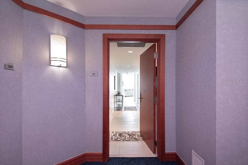 231 RIVERSIDE DRIVE 301-1 photo 10