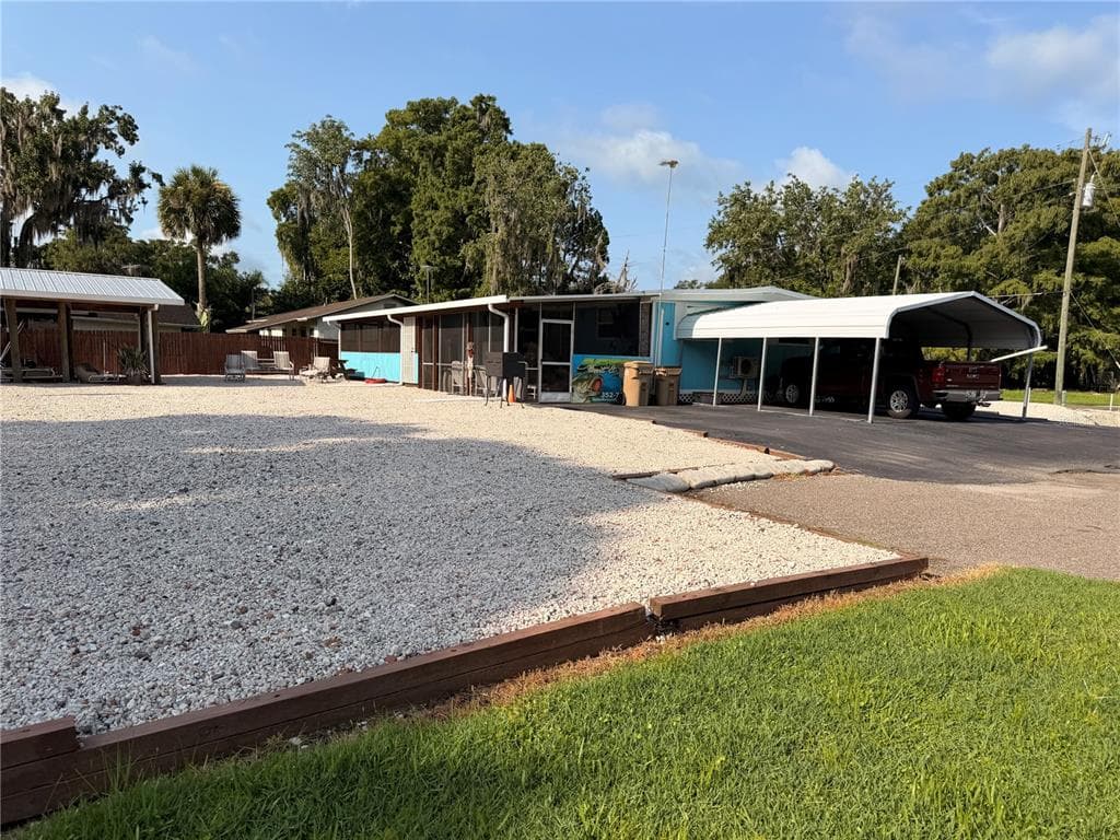 56350 ACORN ROAD photo 2