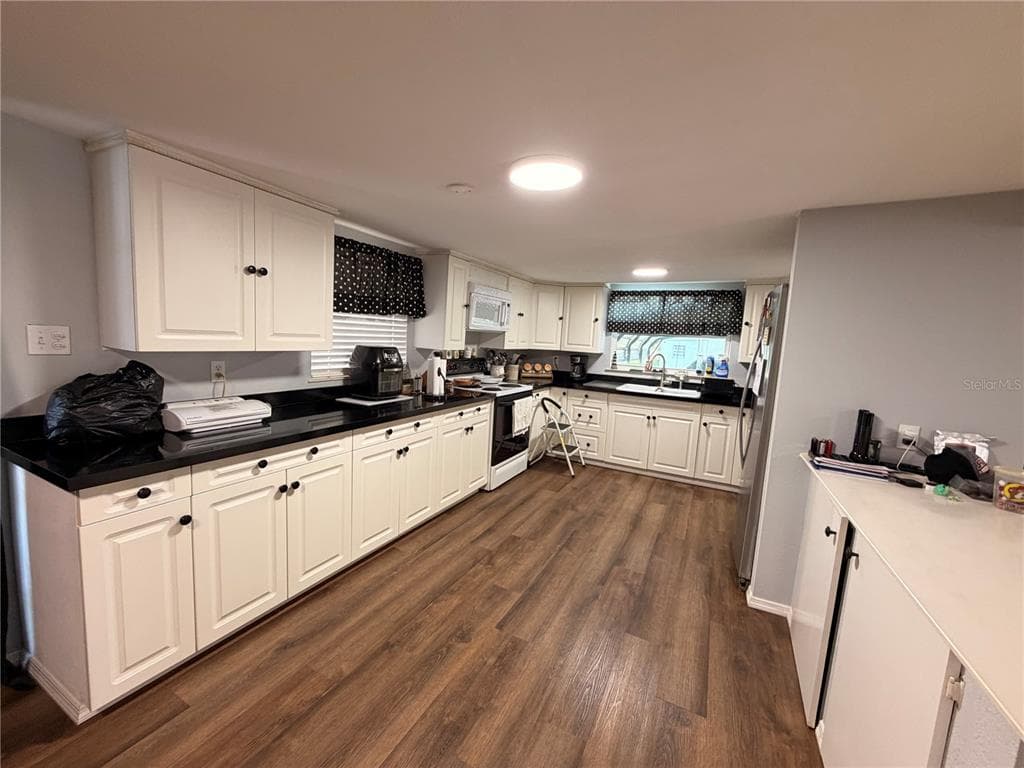 56350 ACORN ROAD photo 9