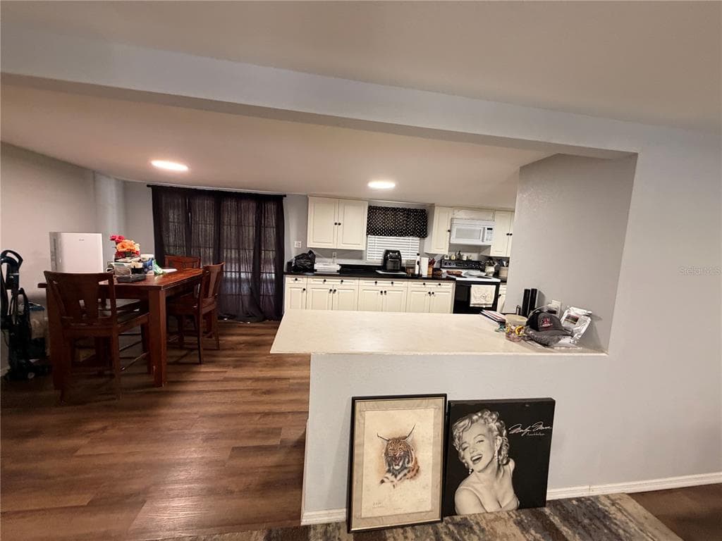 56350 ACORN ROAD photo 11