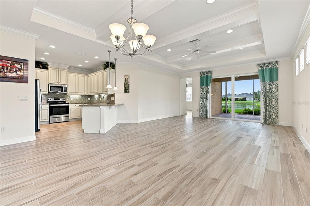 623 CHIPPER DRIVE photo 23