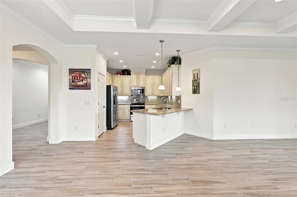 623 CHIPPER DRIVE photo 6