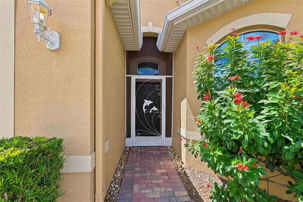 623 CHIPPER DRIVE photo 3