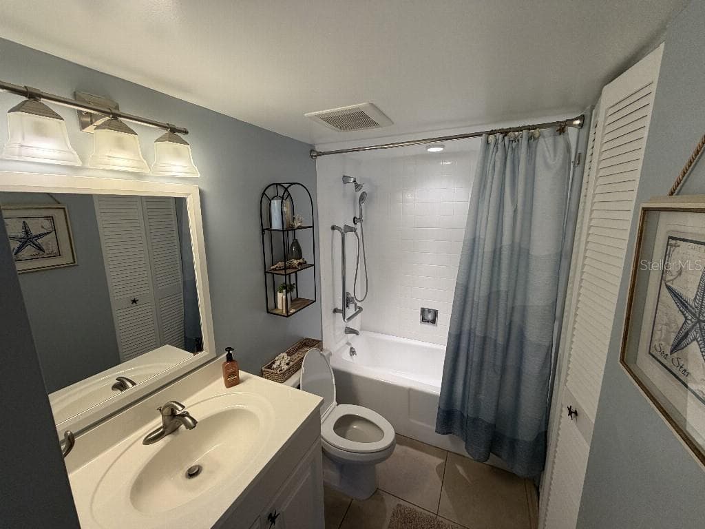 17920 GULF BOULEVARD 803 photo 23