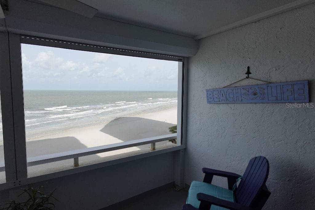 17920 GULF BOULEVARD 803 photo 4