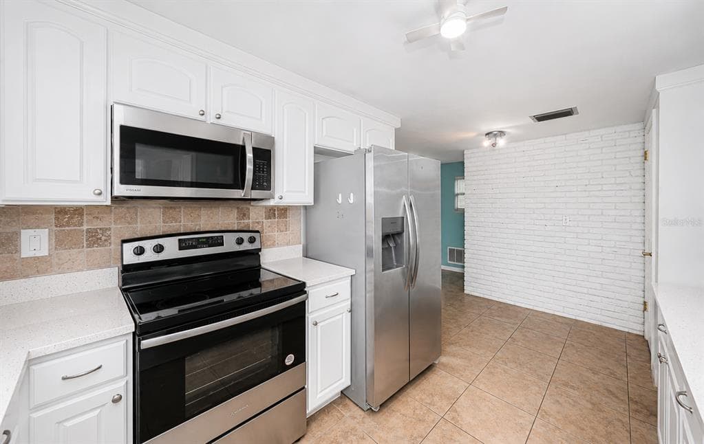 3627 GRAYTON DRIVE photo 23
