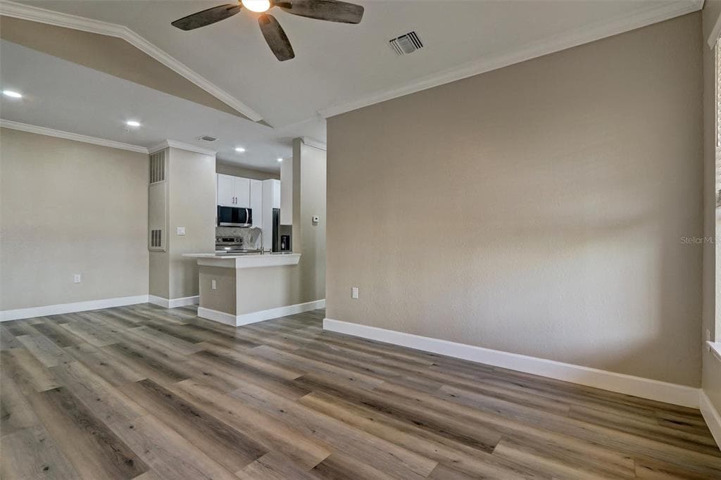 5000 CULBREATH KEY WAY 4-306 photo 7