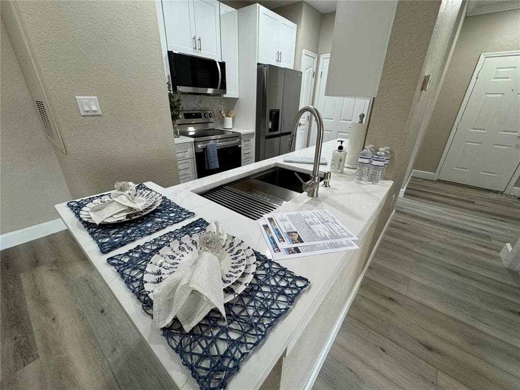 5000 CULBREATH KEY WAY 4-306 photo 11