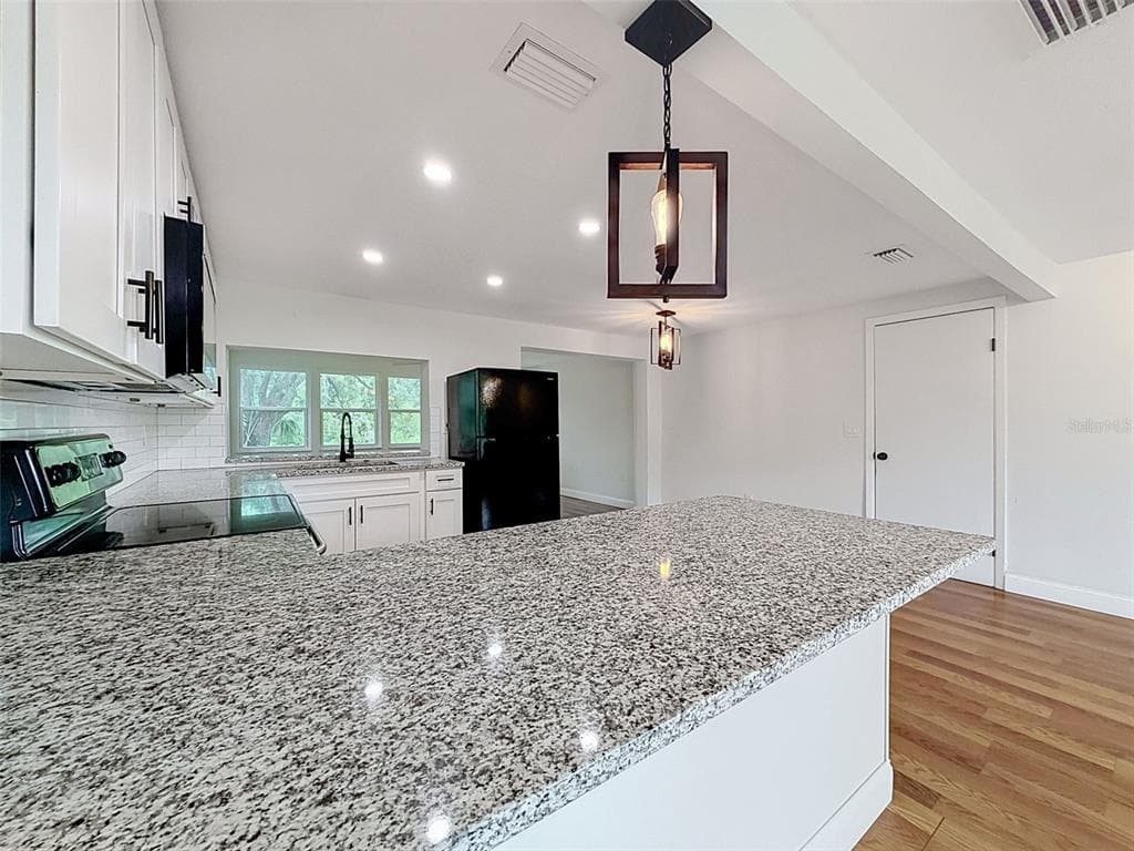 6845 MEDLAR DRIVE photo 5