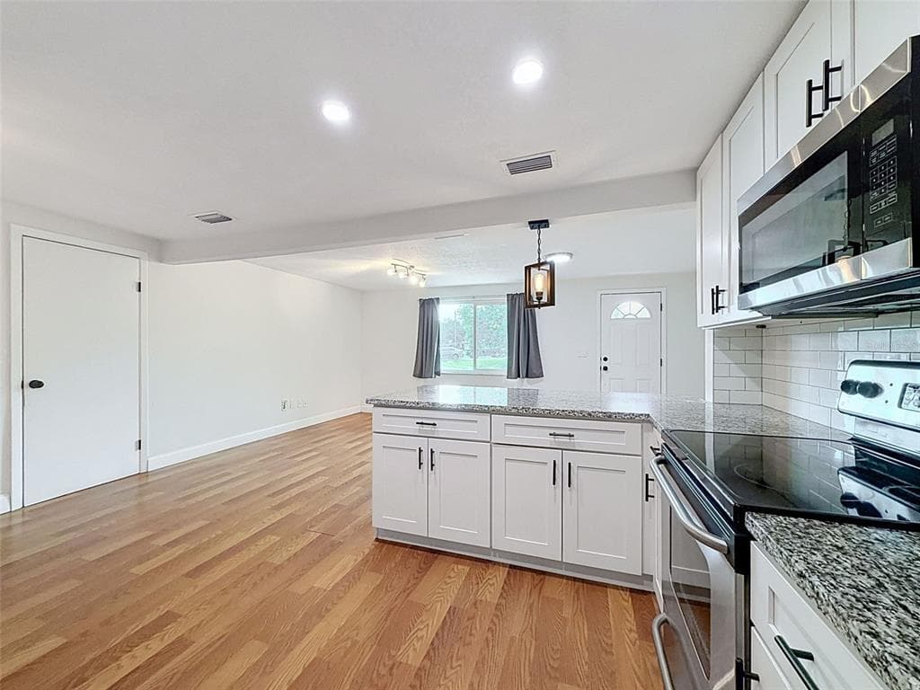 6845 MEDLAR DRIVE photo 10
