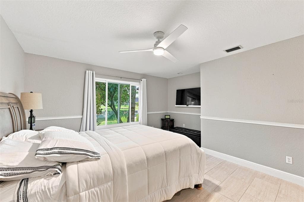 1821 LAKE HERON DRIVE photo 19