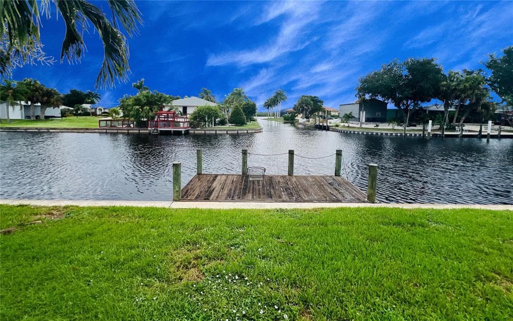 3370 DOVER DRIVE photo 2