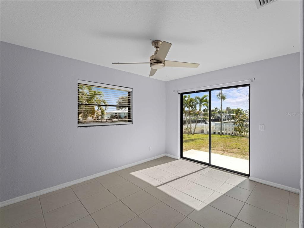 3370 DOVER DRIVE photo 19