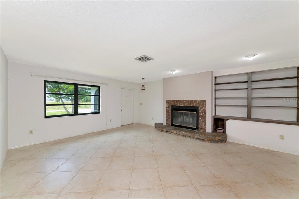 11910 SARAGOSSA LANE photo 5