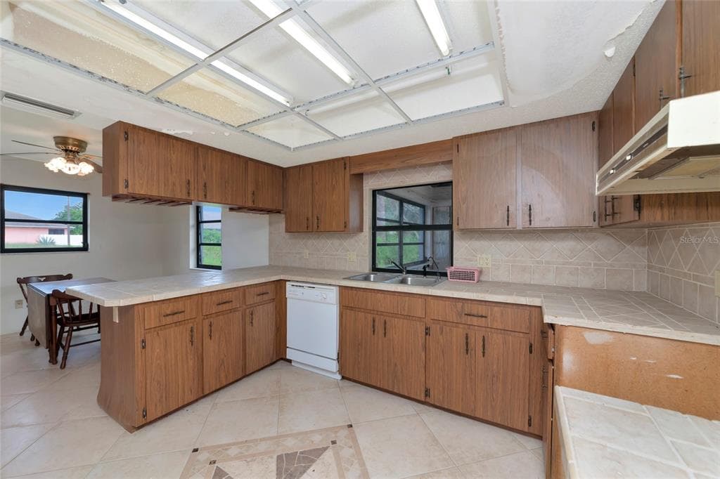 11910 SARAGOSSA LANE photo 9