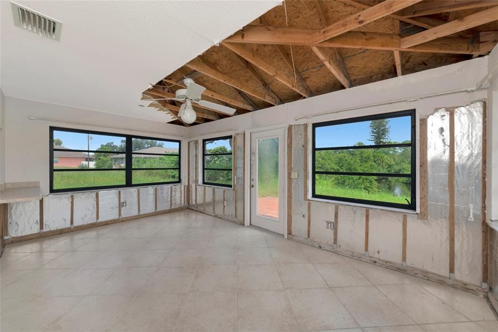 11910 SARAGOSSA LANE photo 15