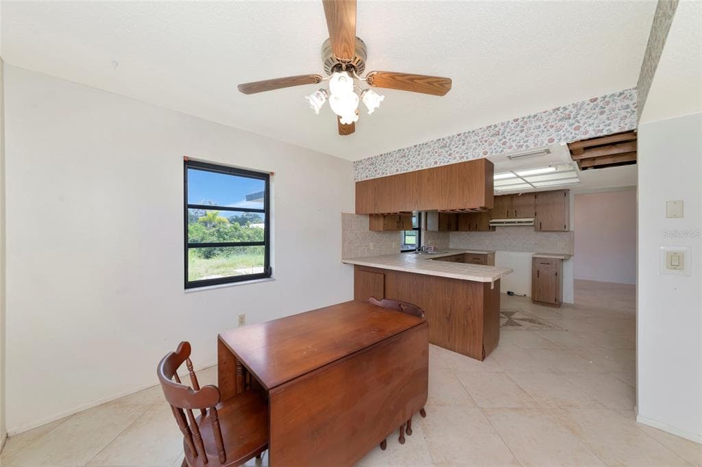 11910 SARAGOSSA LANE photo 11