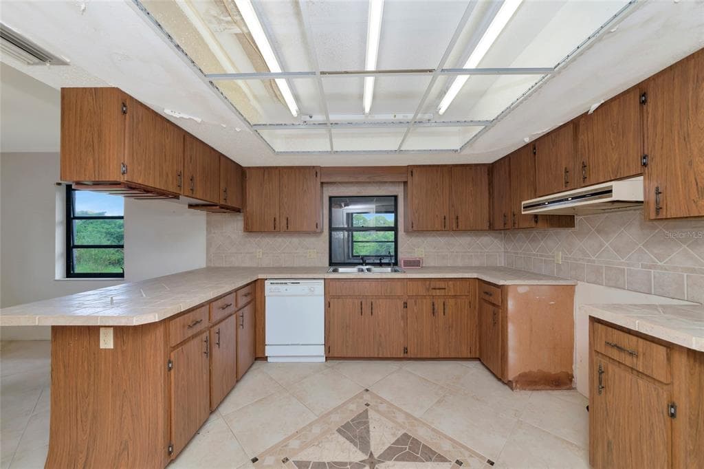 11910 SARAGOSSA LANE photo 8