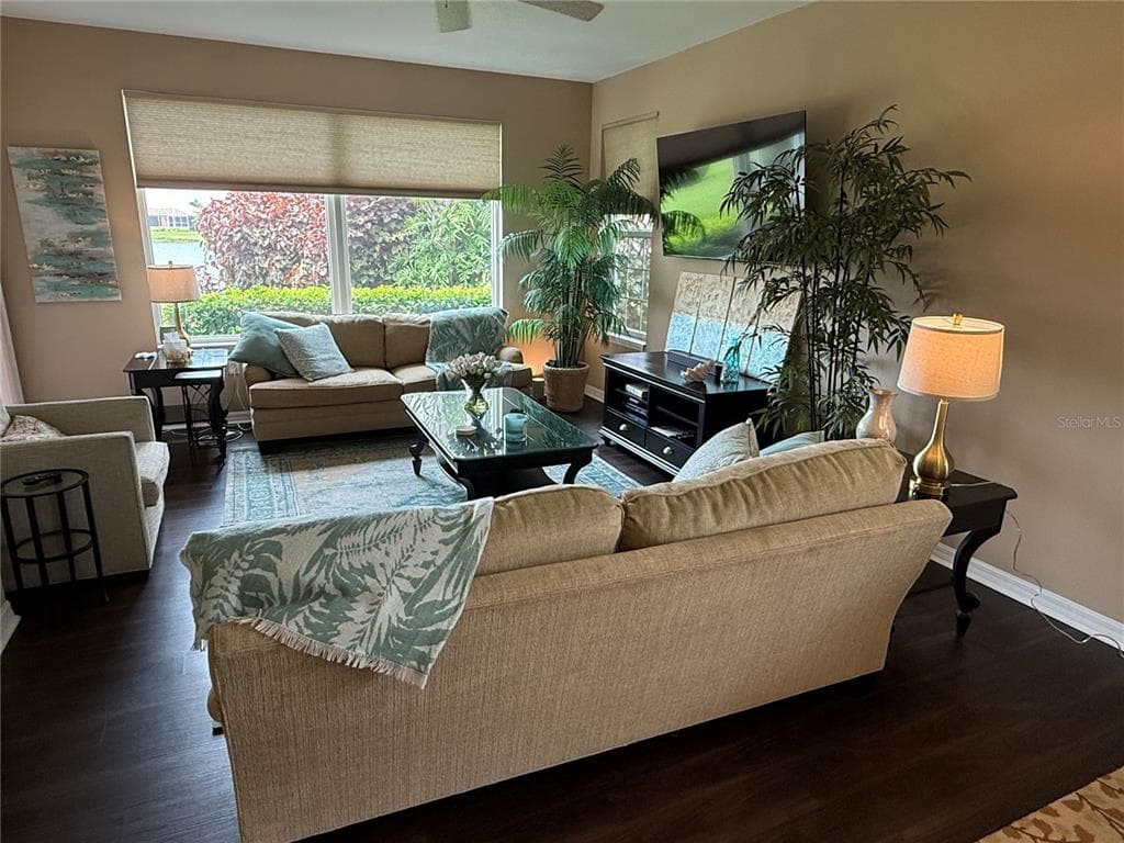 5064 WHISPERING OAKS DRIVE photo 8