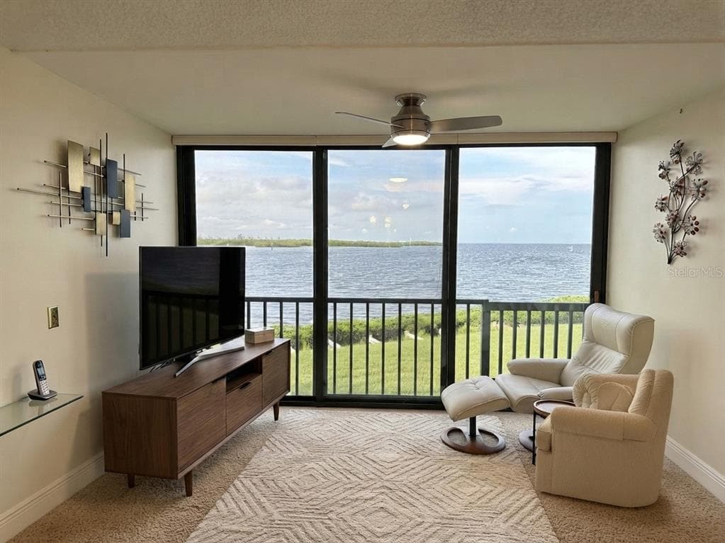 4620 BAY BOULEVARD 1112 photo 2