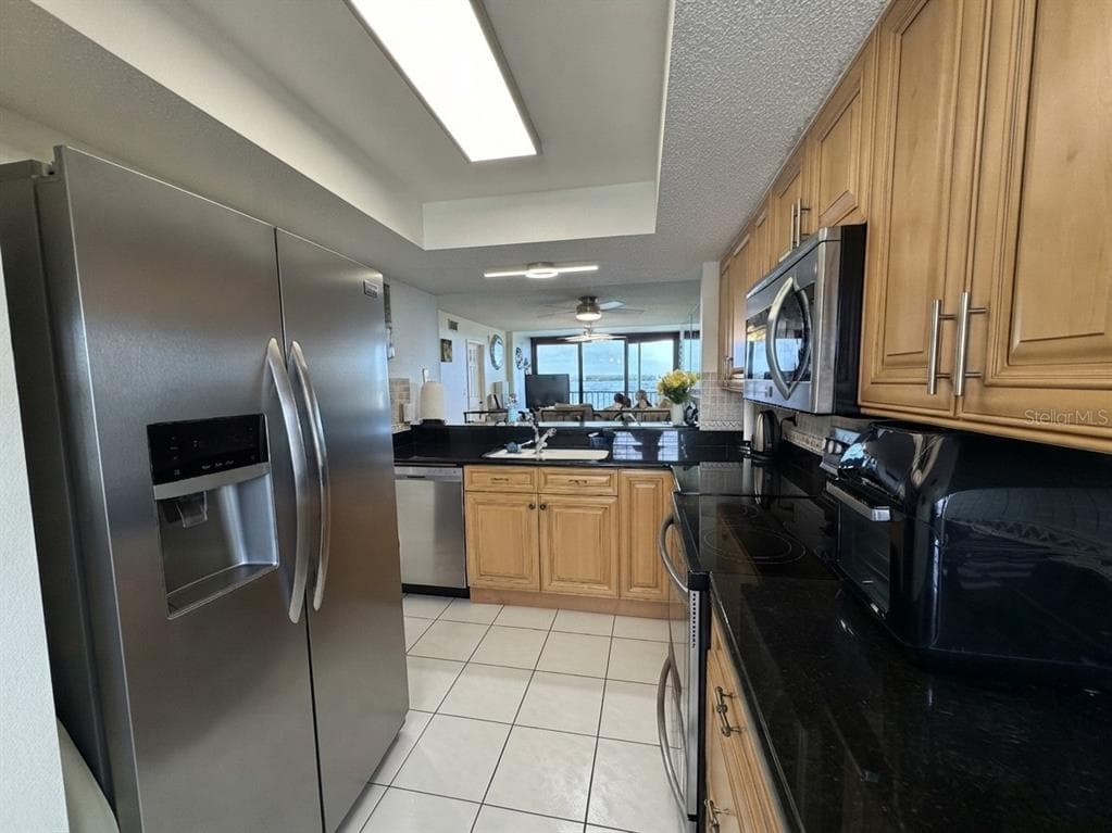4620 BAY BOULEVARD 1112 photo 3